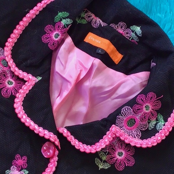 Cynthia Steffe Pink Flower Suit - Picture 2 of 8